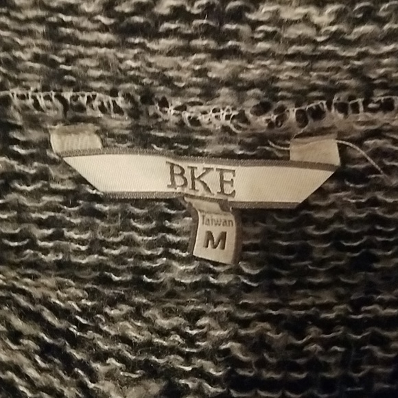 Sweater - Picture 2 of 3